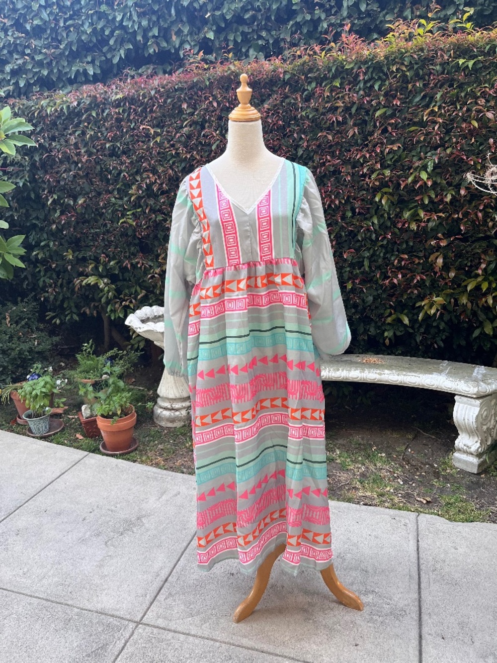 Playful graphic v-neck dress with blouson sleeves